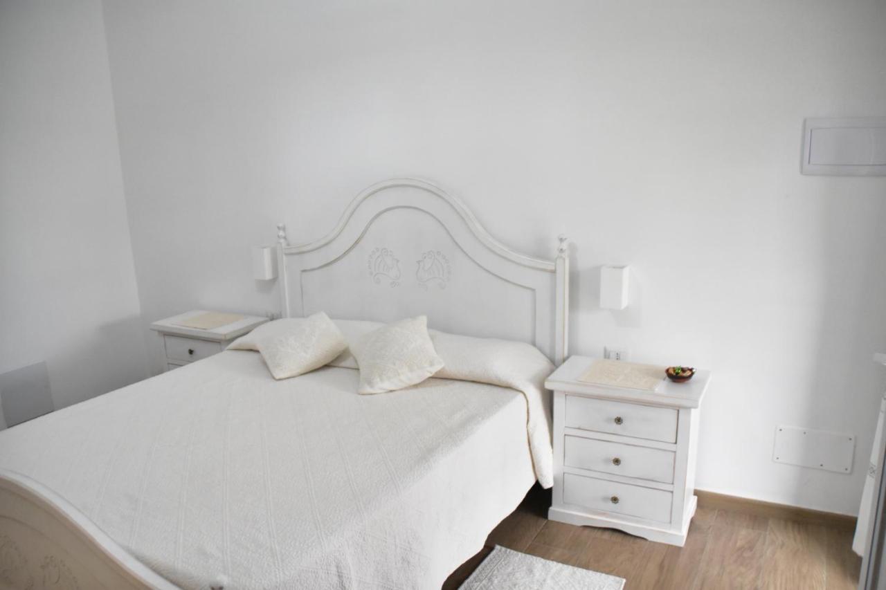 B&B Villa Luisella Кастиадас Экстерьер фото