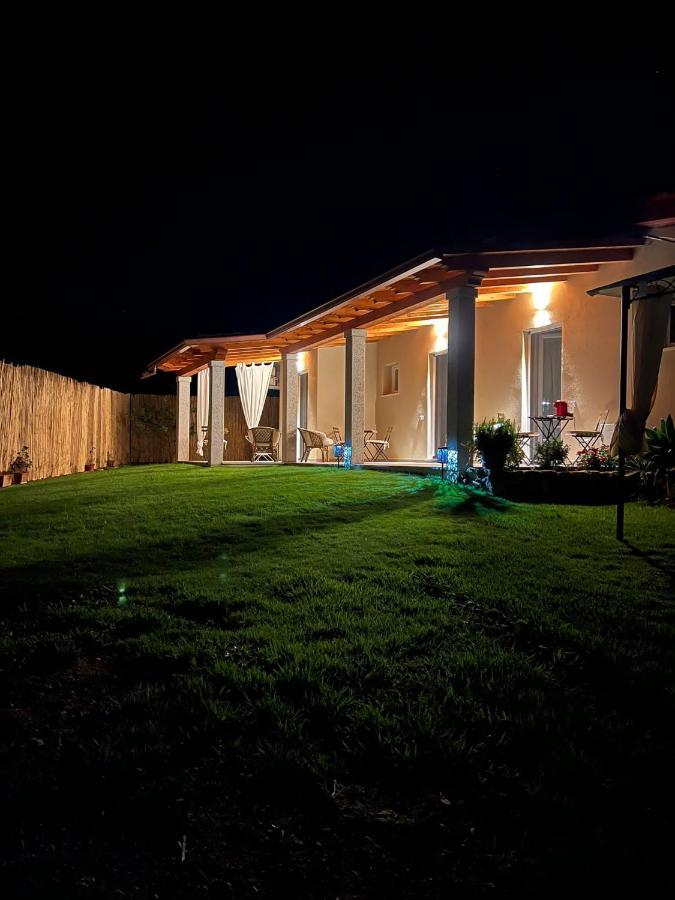 B&B Villa Luisella Кастиадас Экстерьер фото