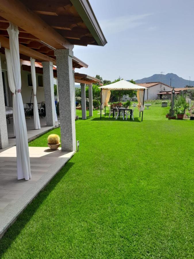 B&B Villa Luisella Кастиадас Экстерьер фото